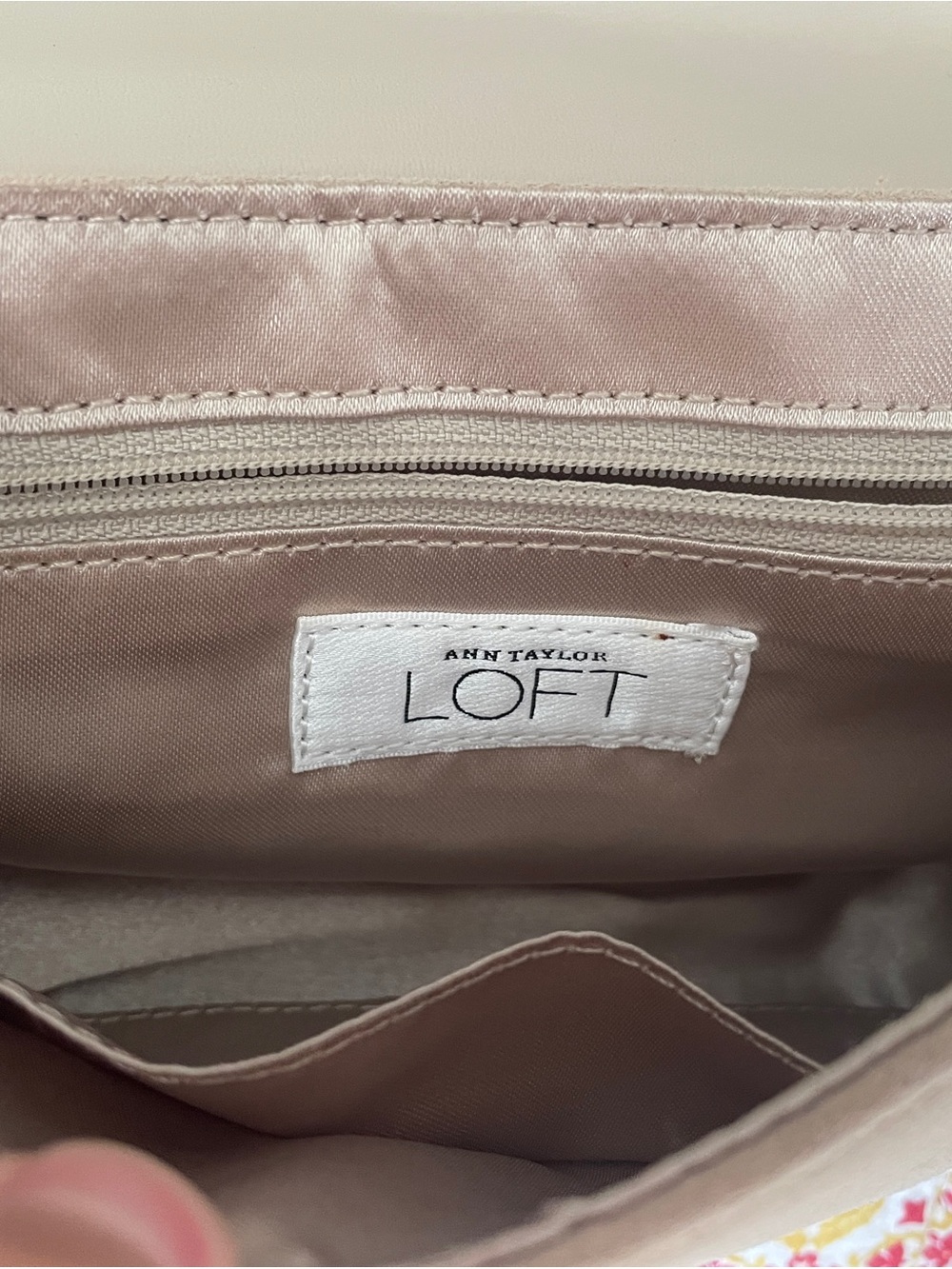 Ann Taylor Loft Handbag Beige Suede Shoulder Bag with Chain Strap - Picture 9 of 15